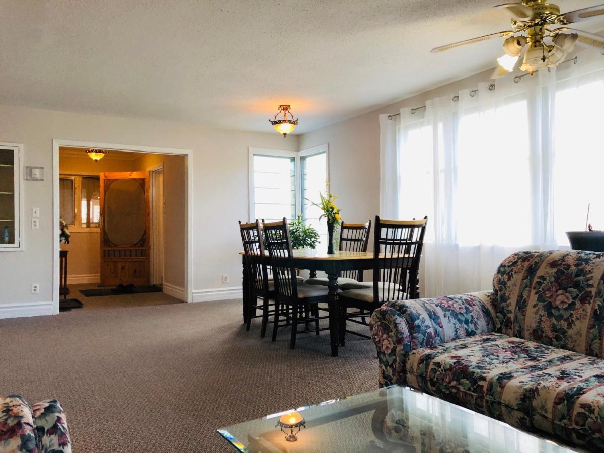 Downtown Whitehorse 2 Bedroom House Bagian luar foto