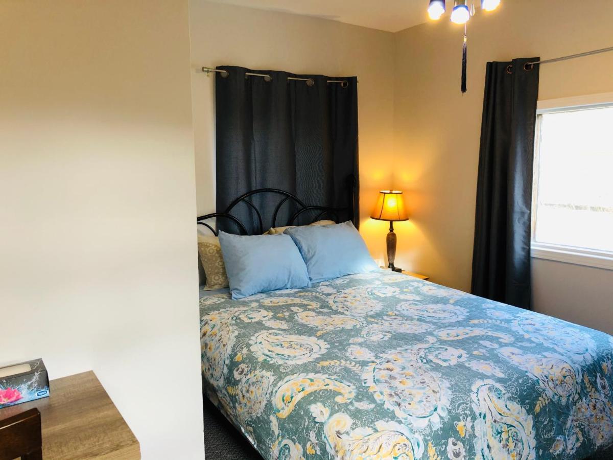 Downtown Whitehorse 2 Bedroom House Bagian luar foto