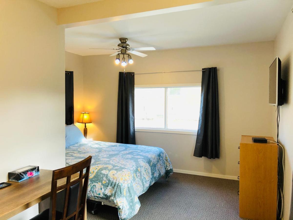 Downtown Whitehorse 2 Bedroom House Bagian luar foto